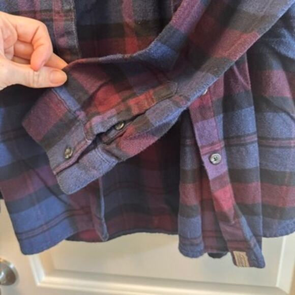 BASS OUTDOOR Women's Plaid Windsor Stretch Flannel Button-Down Shirt - Picture 5 of 5